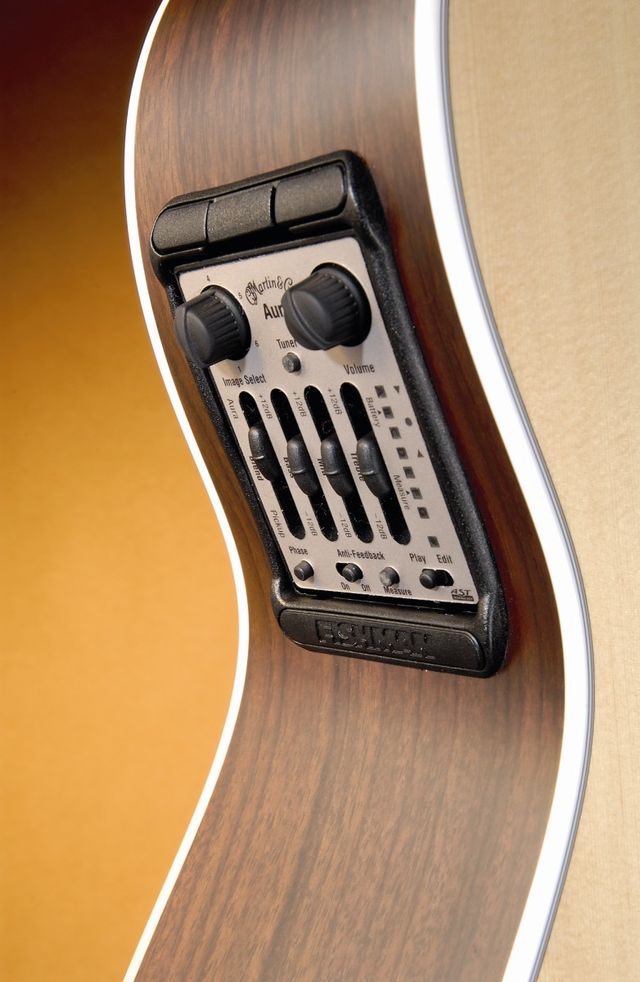 Martin 000C-16RGTE Aura The Fishman Onboard Aura system